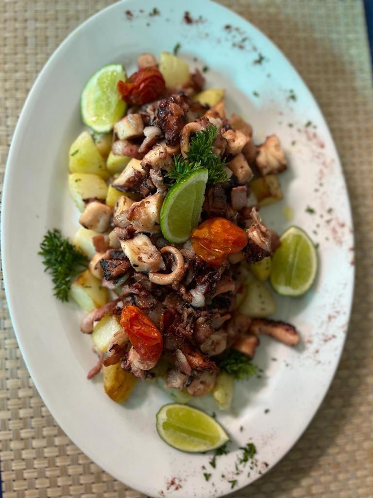 Casa Grande Hotel Restaurant Лас Теренас Екстериор снимка
